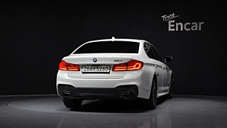 BMW 5-SERIES G30 2019