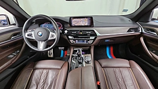 BMW 5-SERIES G30 2019
