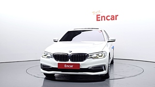 BMW 5-SERIES G30 2018