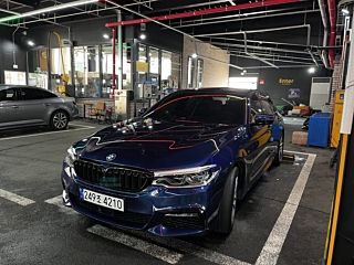 BMW 5-SERIES G30 2017