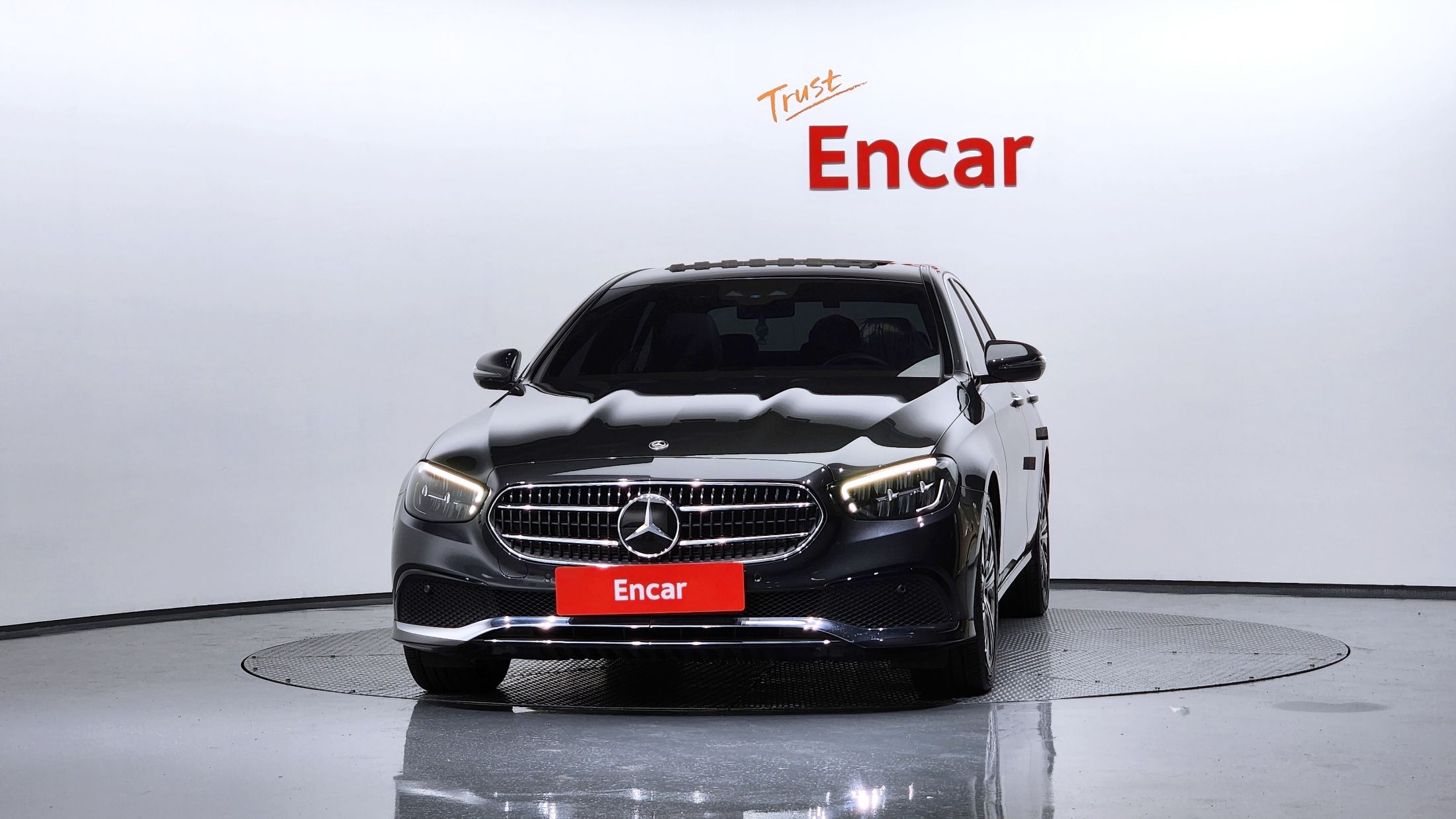 MERCEDES BENZ E-CLASS W213 2021