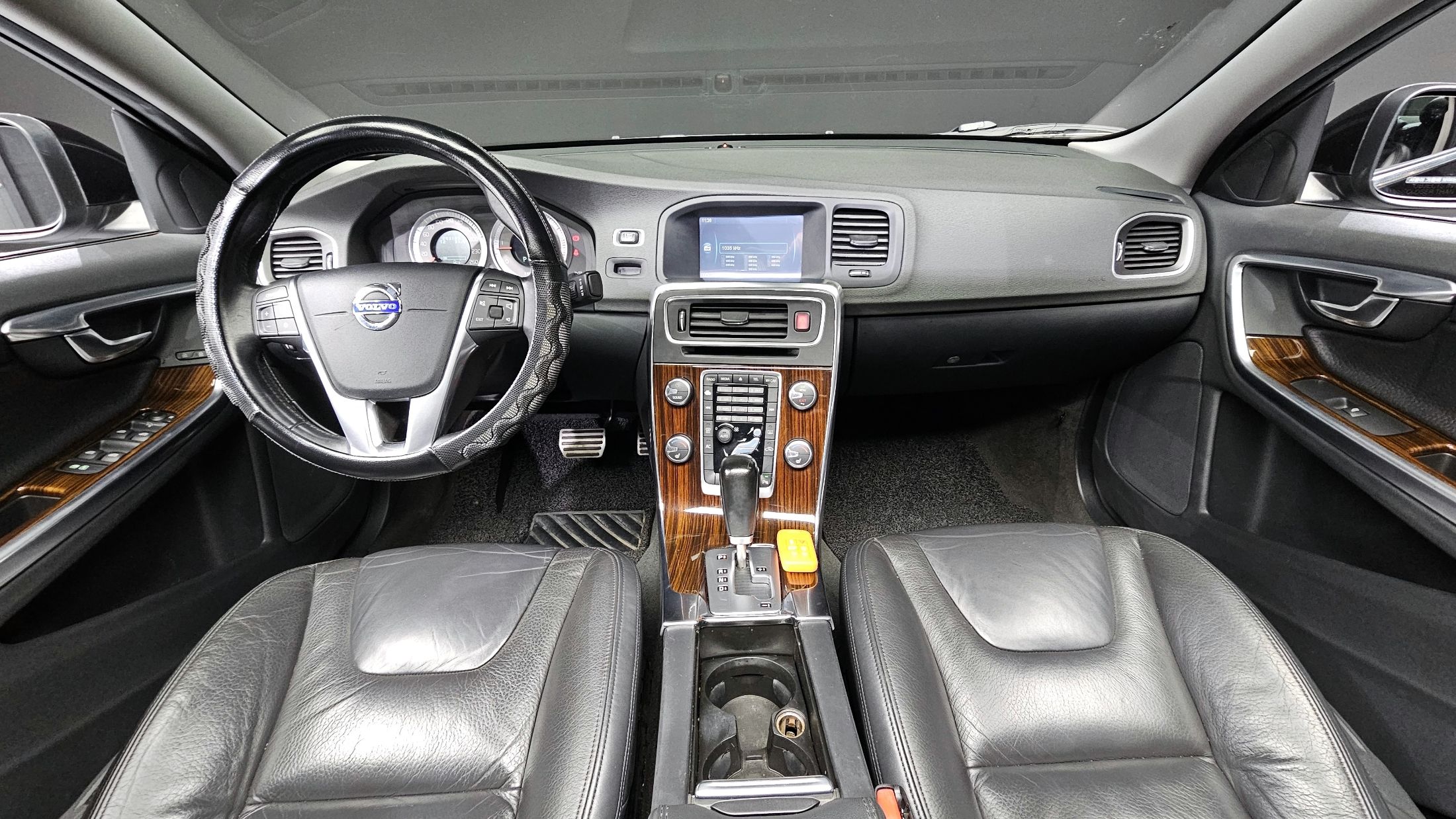 VOLVO S60 2011