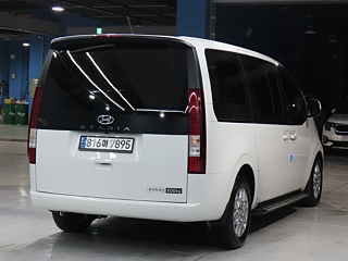 HYUNDAI STARIA 2023
