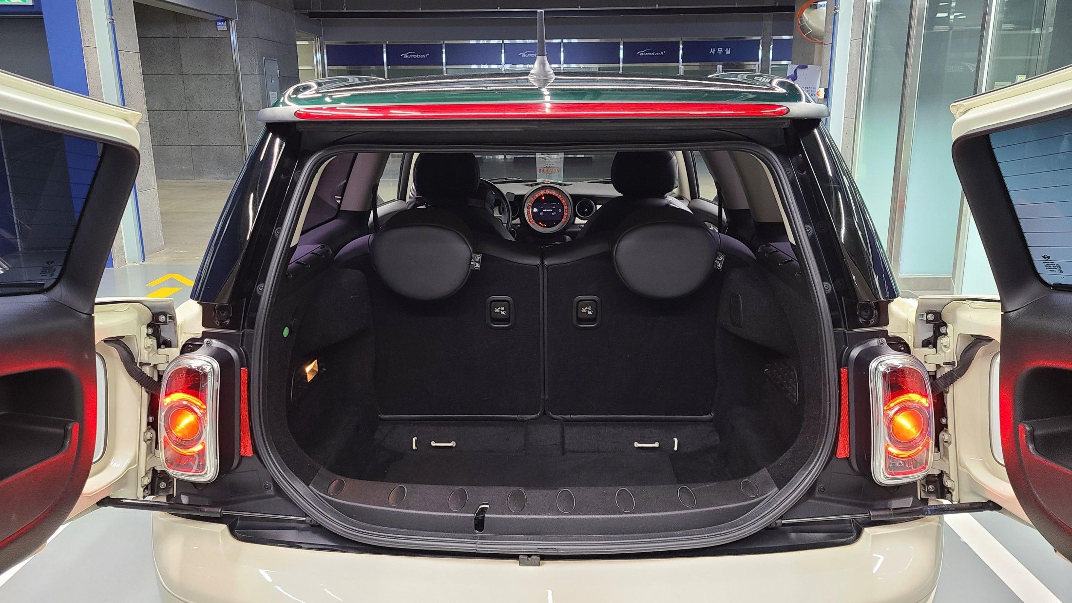 MINI CLUBMAN COOPER 2012