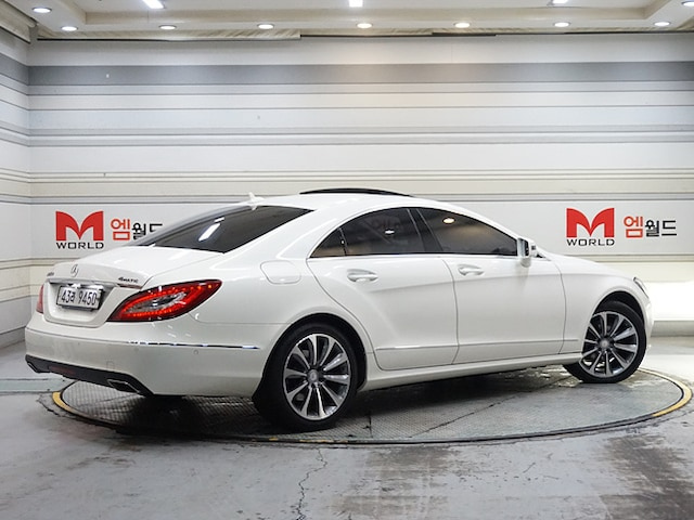 MERCEDES BENZ CLS-CLASS W218 2017