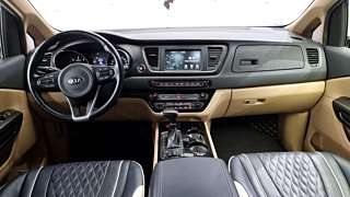 KIA CARNIVAL 2017