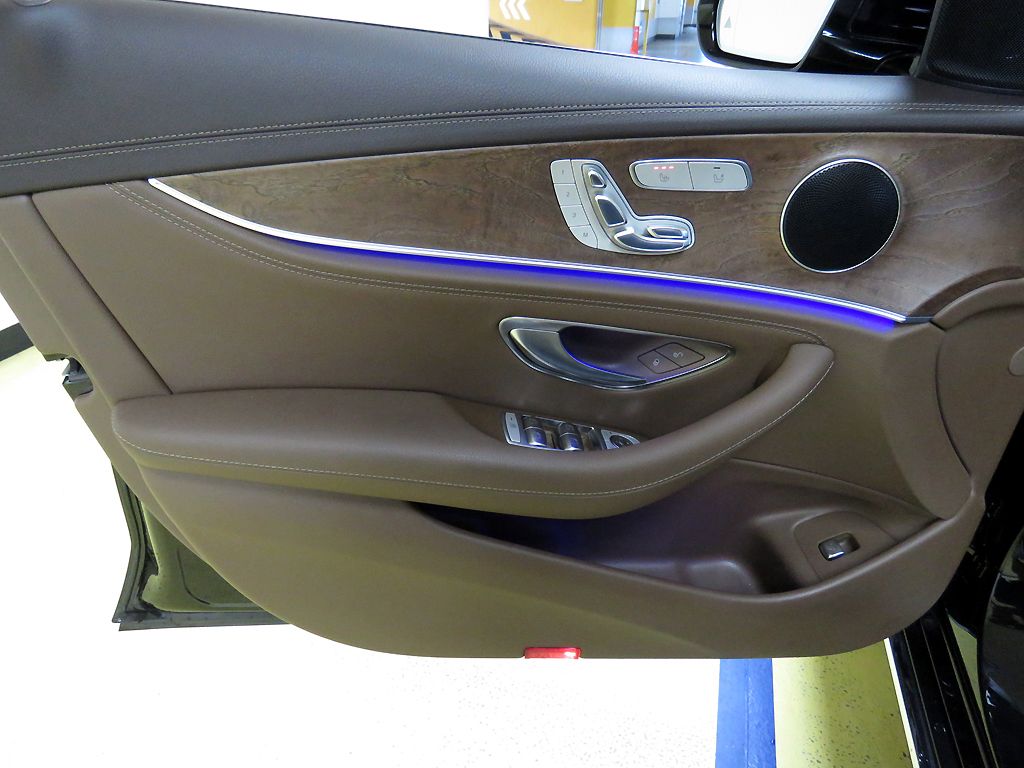 MERCEDES BENZ E-CLASS W213 2016