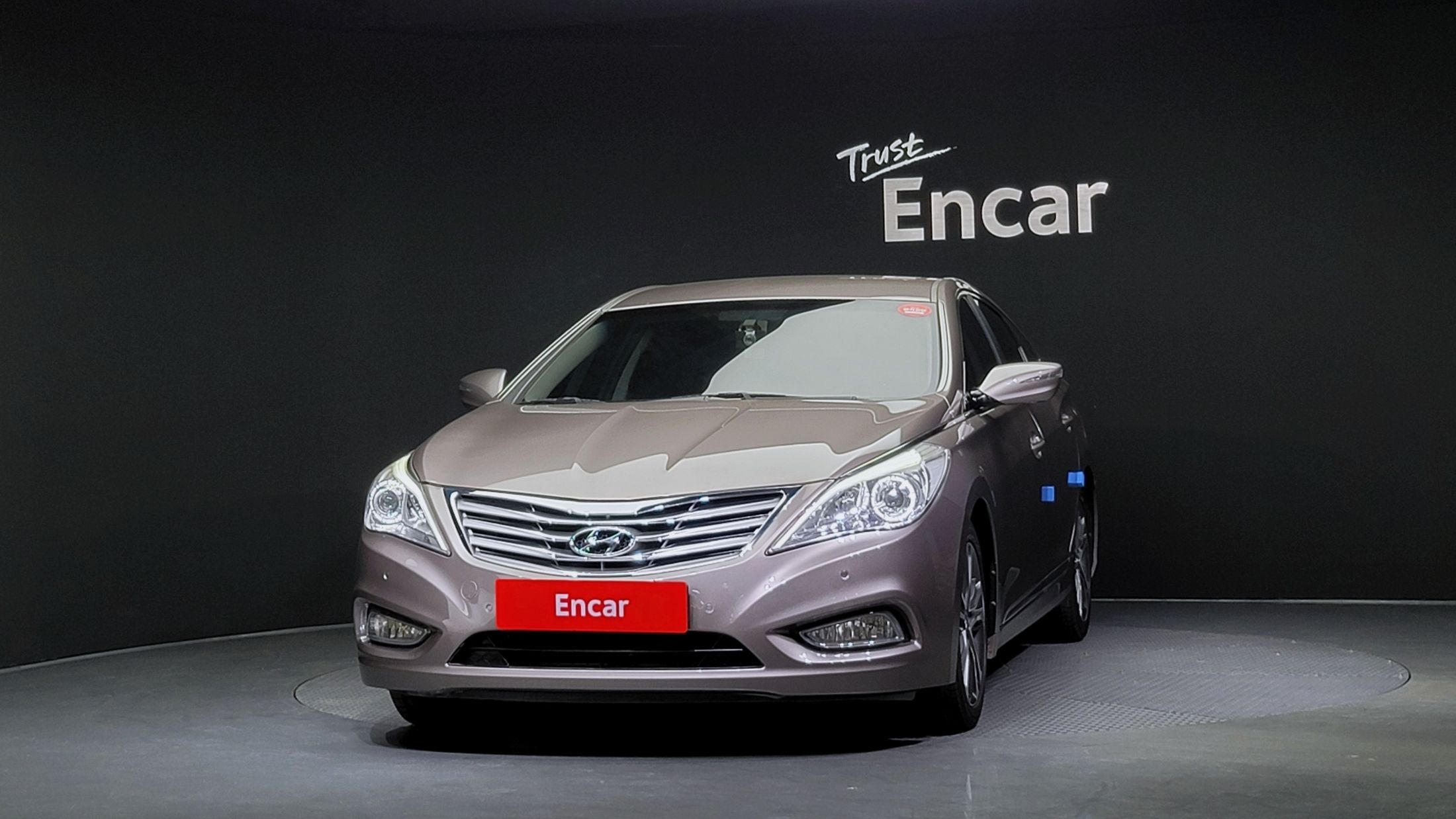HYUNDAI GRANDEUR HG 2012