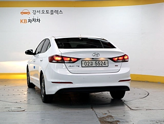 HYUNDAI AVANTE AD 2016
