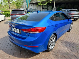 HYUNDAI AVANTE AD 2018