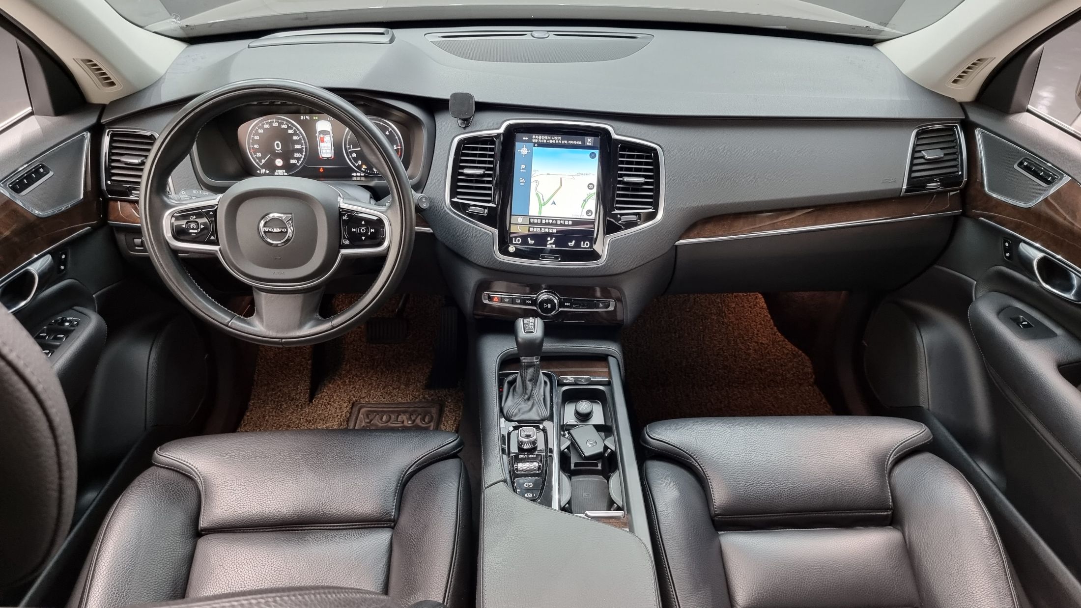 VOLVO XC90 2017