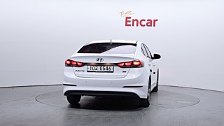 HYUNDAI AVANTE AD 2016