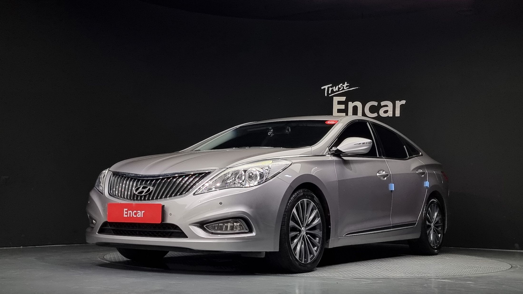 HYUNDAI GRANDEUR HG 2013