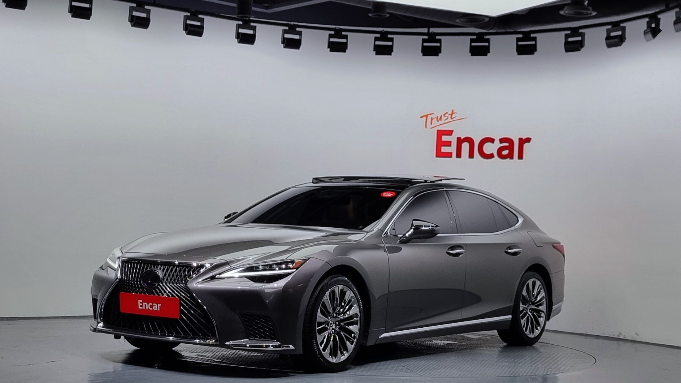 LEXUS LS500