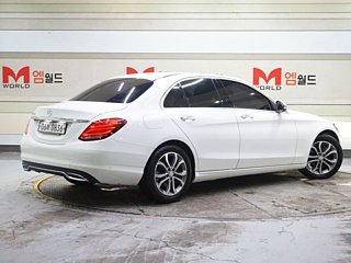 MERCEDES BENZ C-CLASS W205 2016