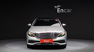 MERCEDES BENZ E-CLASS W213 2019