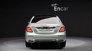 MERCEDES BENZ E-CLASS W213 2019