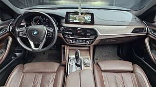 BMW 5-SERIES G30 2018