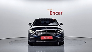 MERCEDES BENZ E-CLASS W213 2017