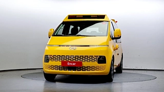HYUNDAI STARIA 2023
