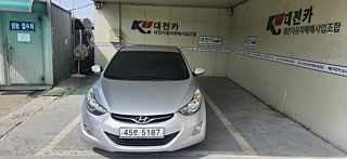 HYUNDAI AVANTE MD 2010