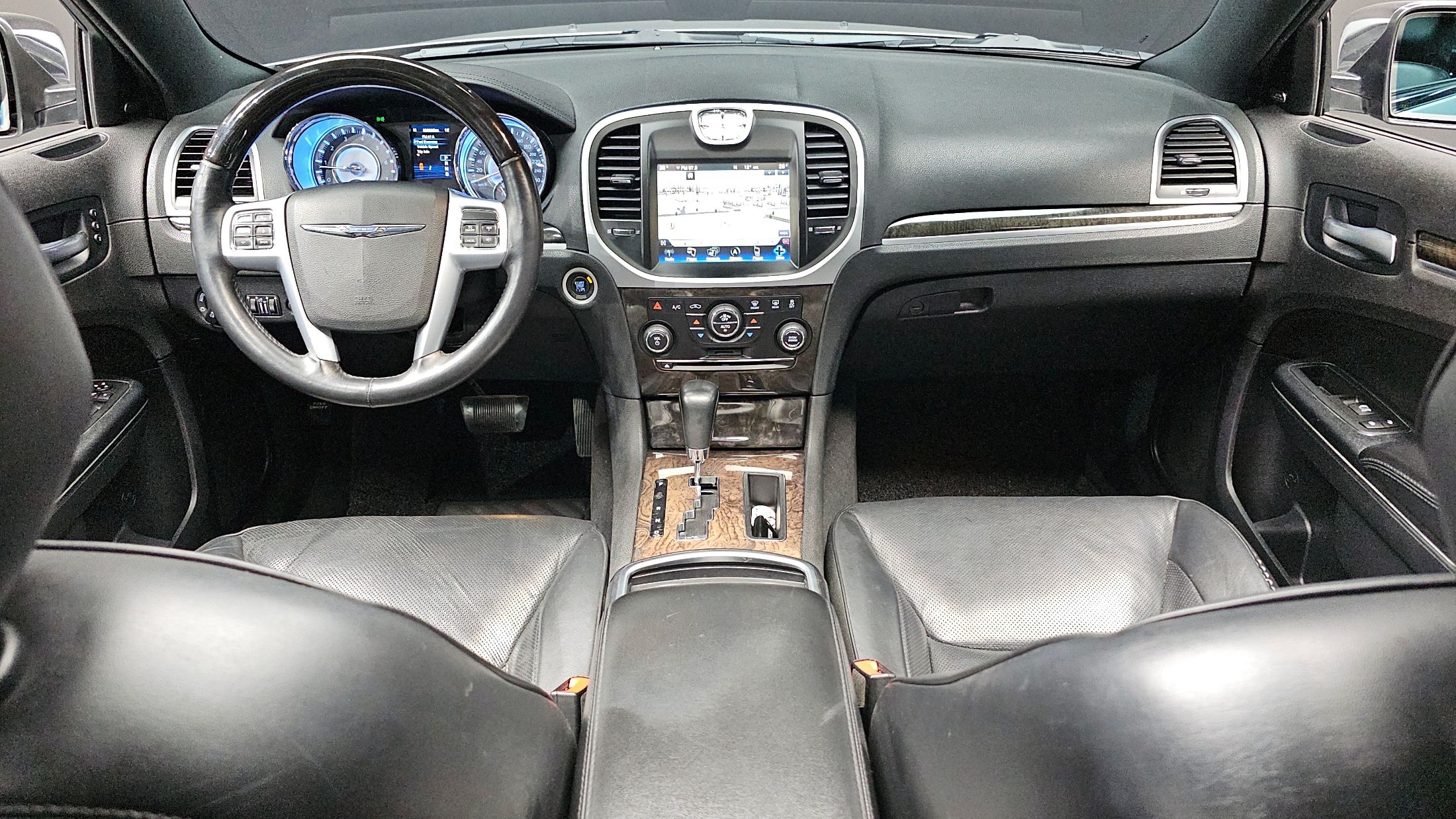 CHRYSLER 300C 2012