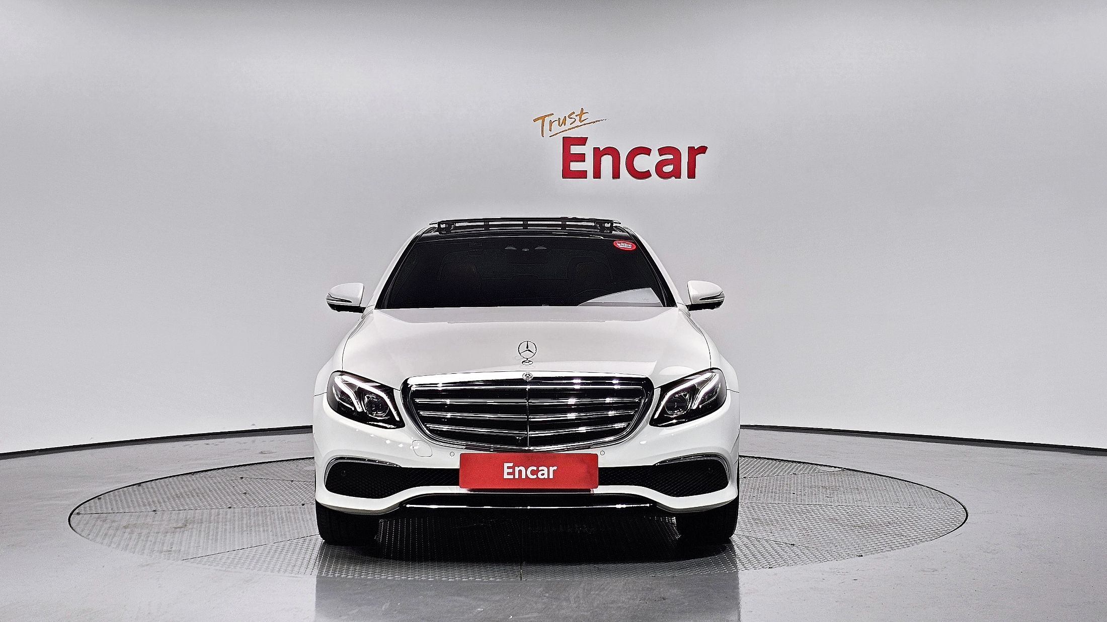 MERCEDES BENZ E-CLASS W213 2019