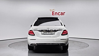 MERCEDES BENZ E-CLASS W213 2019