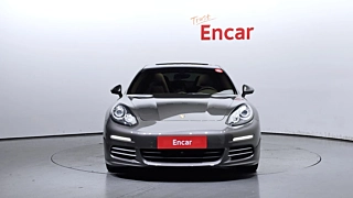 PORSCHE PANAMERA 2016