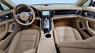 PORSCHE PANAMERA 2016