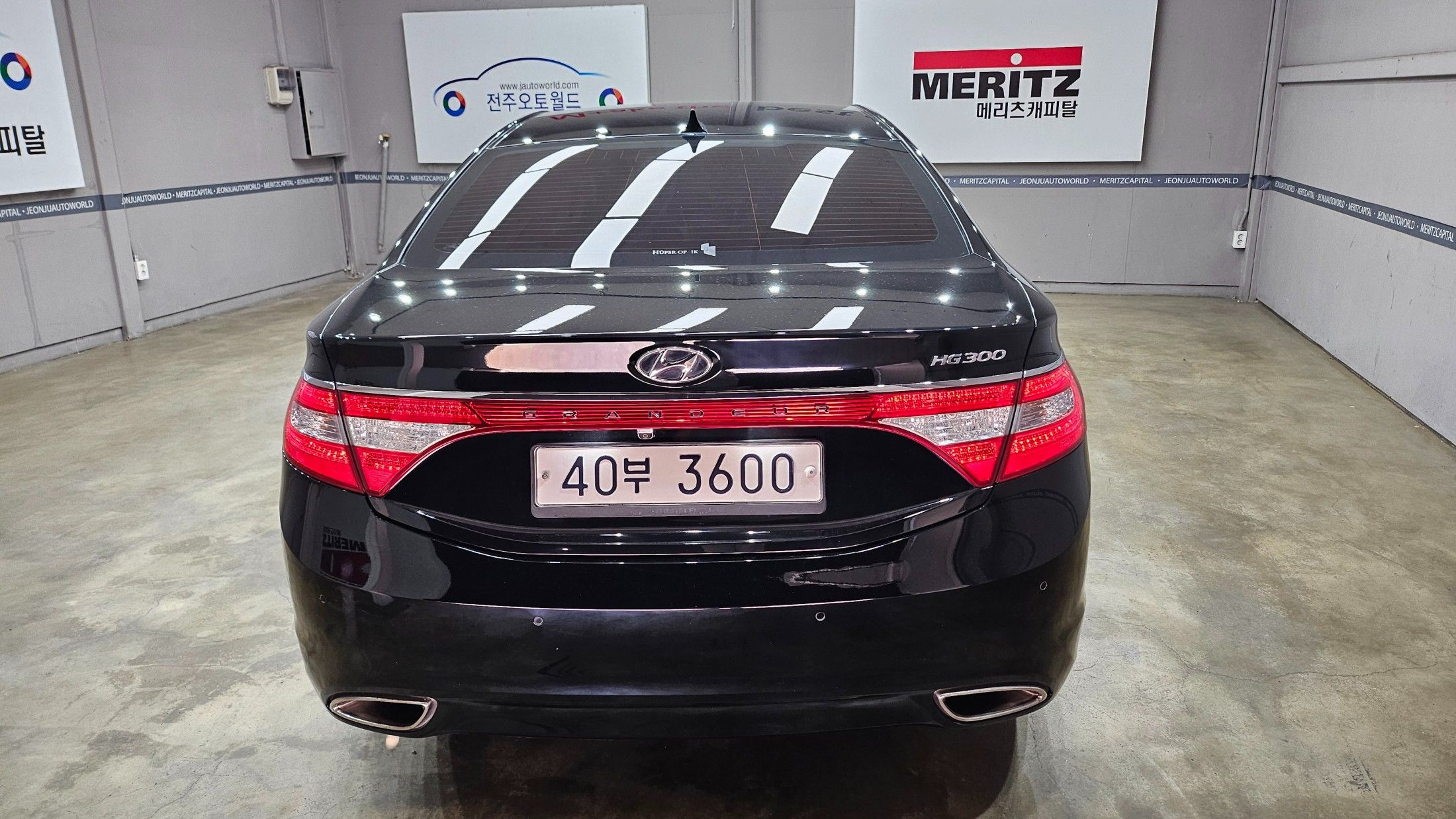 HYUNDAI GRANDEUR HG 2011