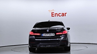 BMW 5-SERIES G30 2022