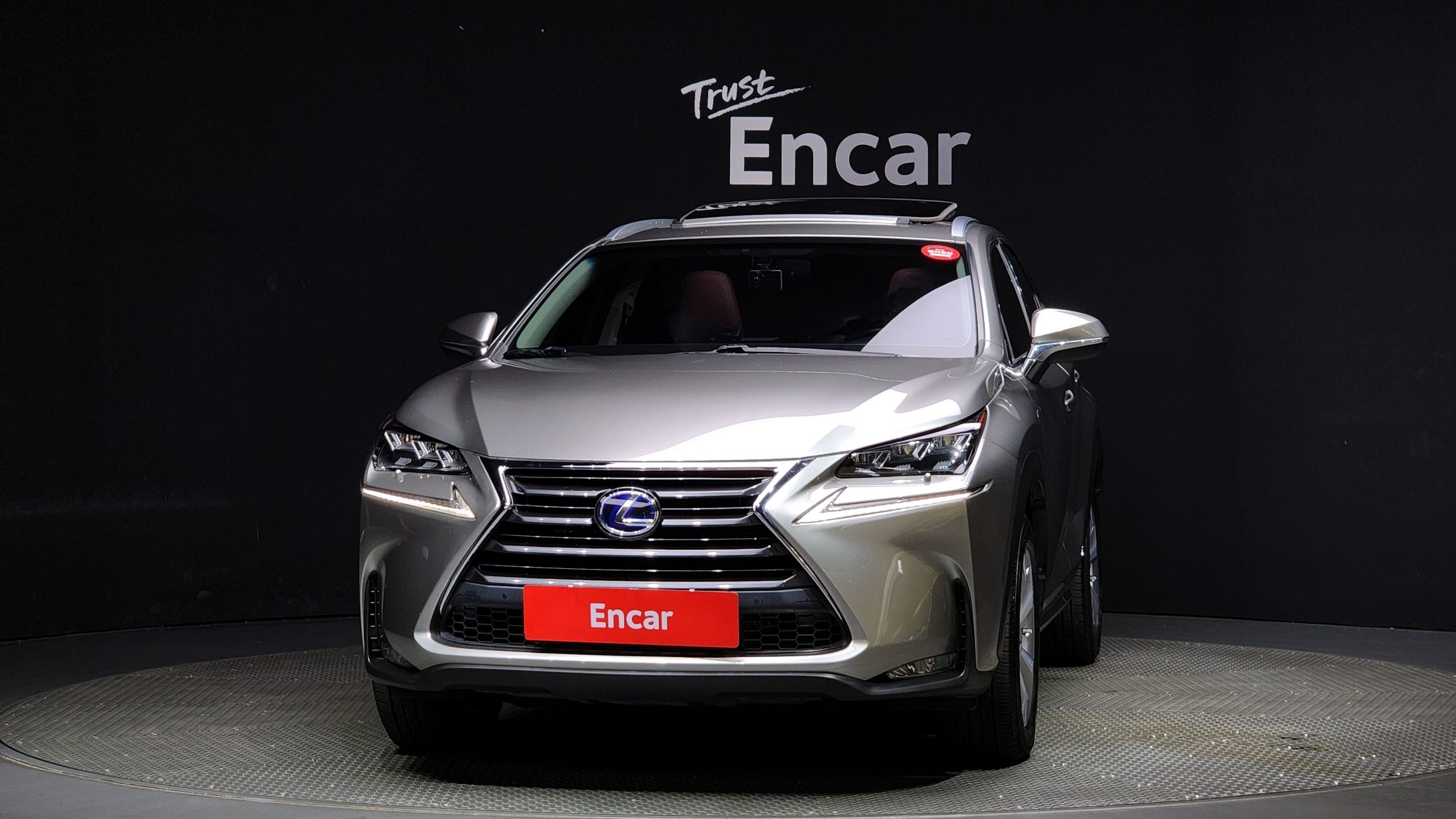 LEXUS NX300H 2016