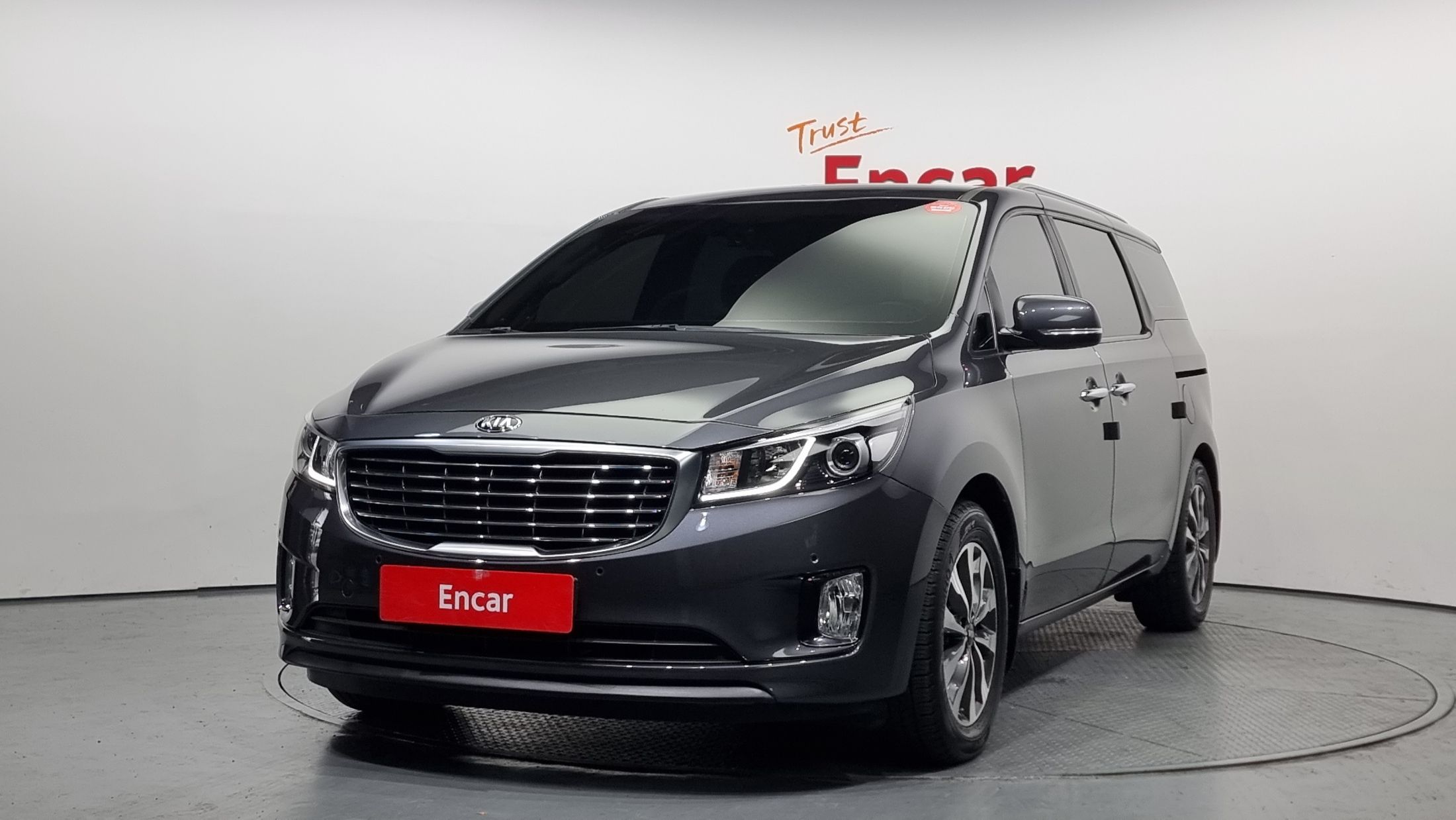 KIA CARNIVAL 2014