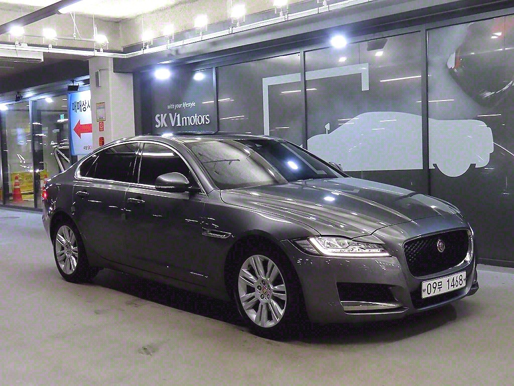 JAGUAR XF X260