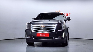 CADILLAC ESCALADE 2017