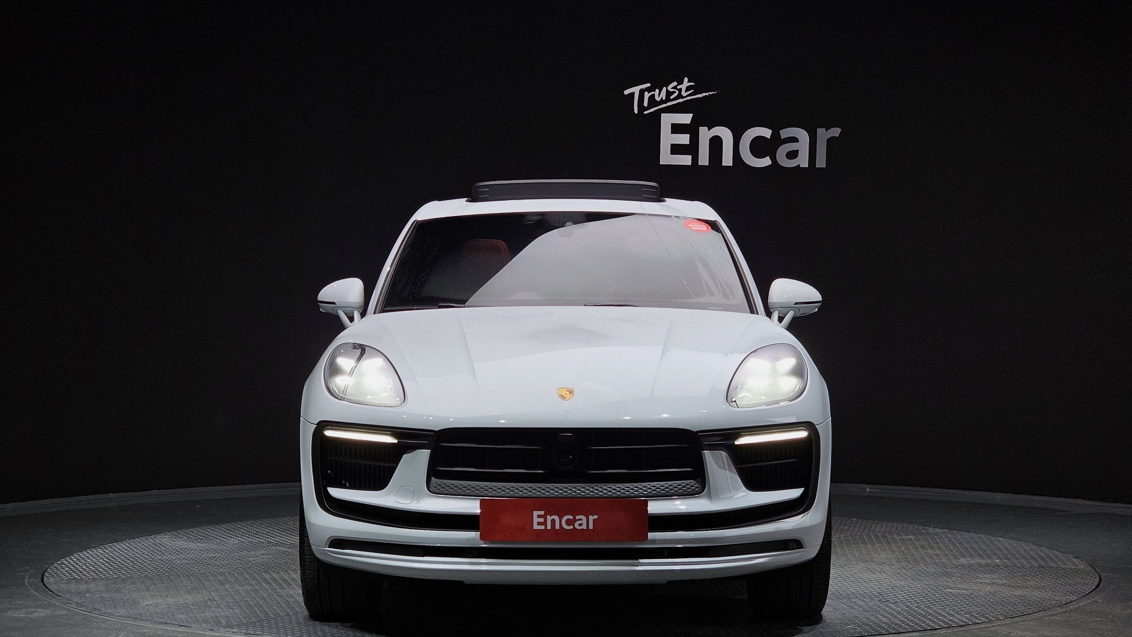 PORSCHE MACAN 2023