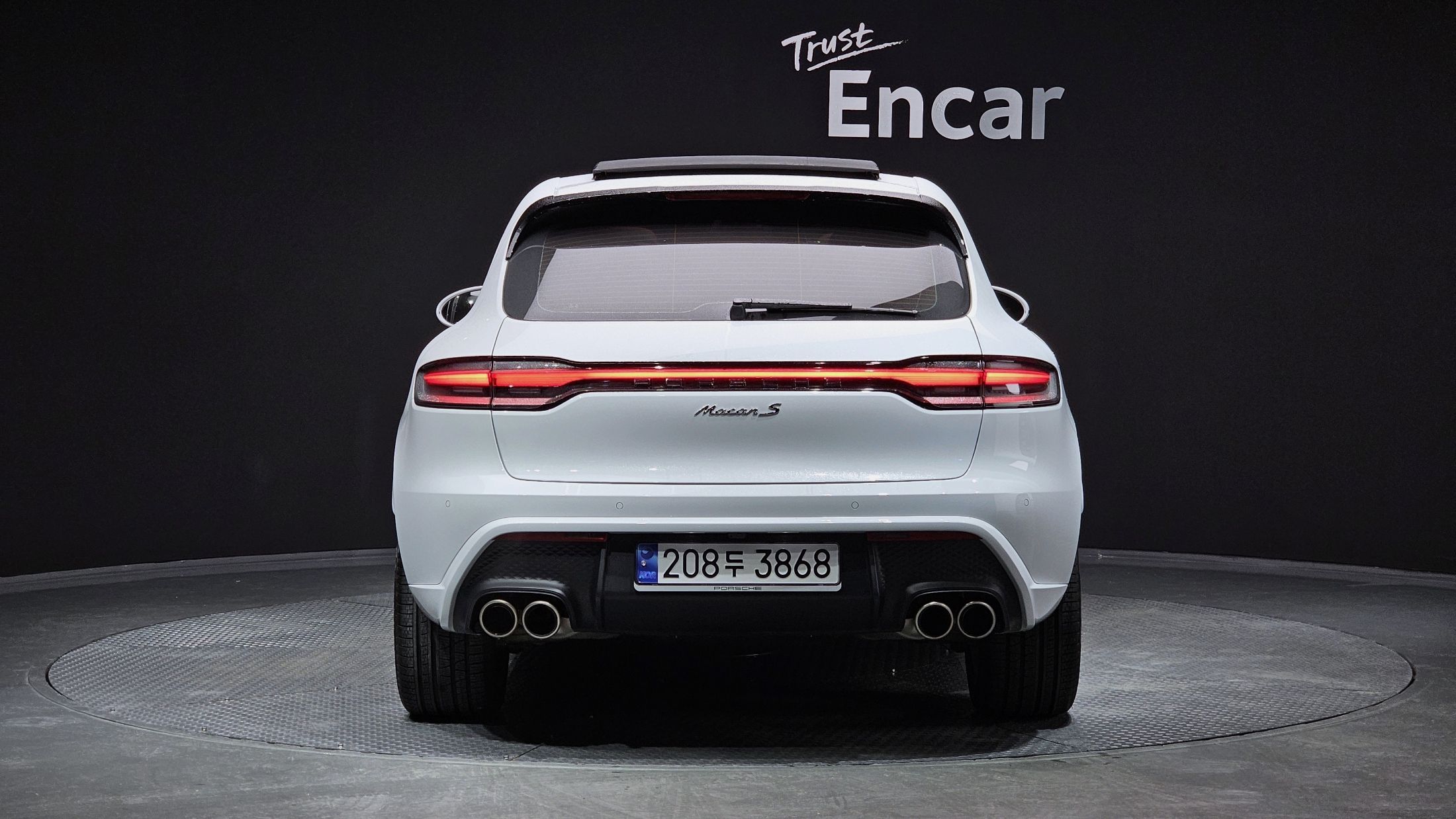 PORSCHE MACAN 2023
