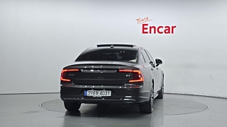 VOLVO S90 2024