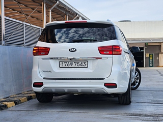 KIA CARNIVAL 2019