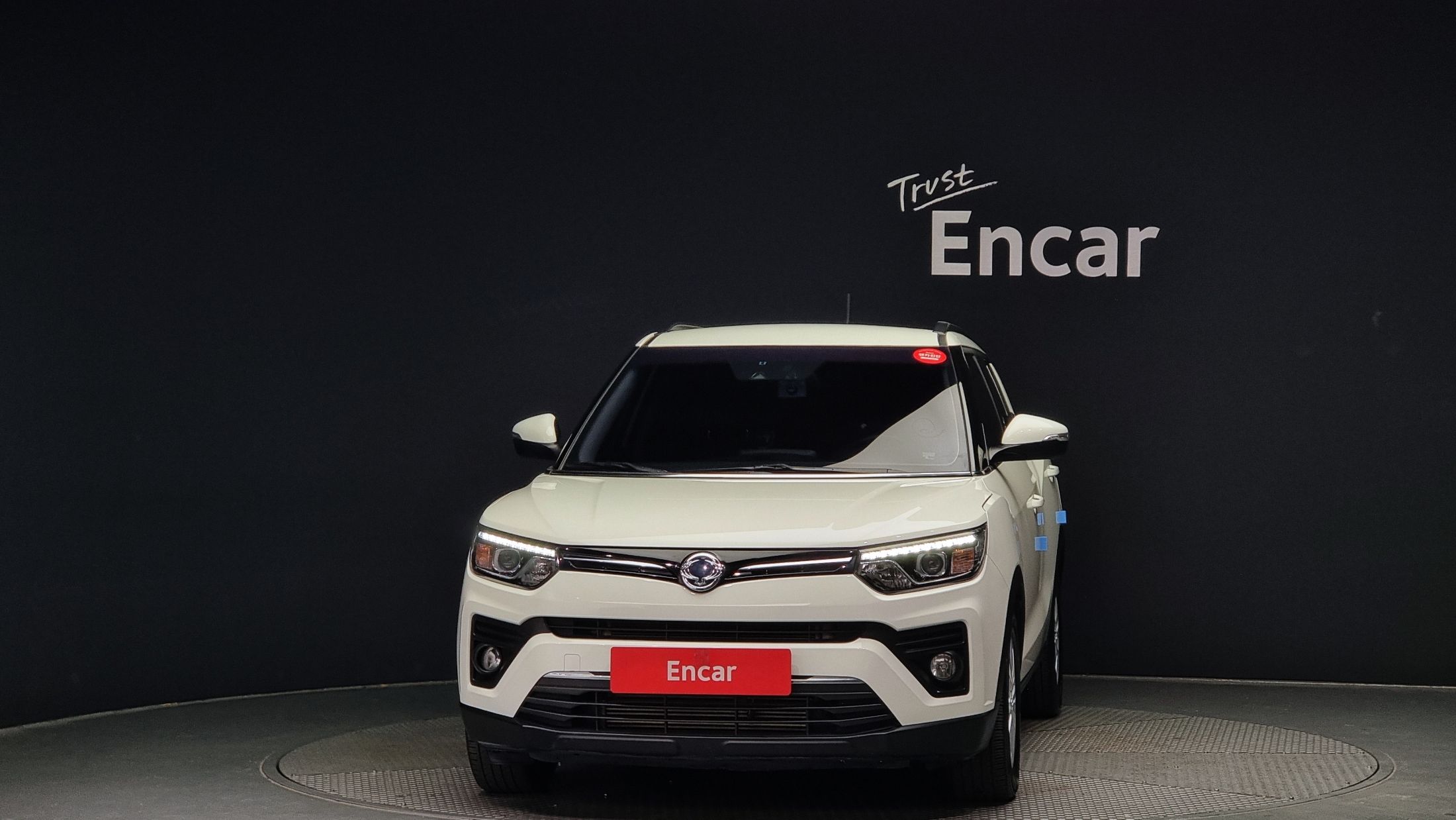 SSANGYONG TIVOLI VERY NEW 2020