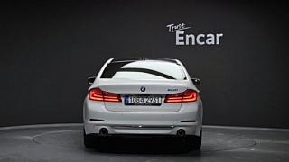 BMW 5-SERIES G30 2020