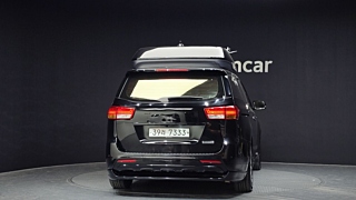 KIA CARNIVAL 2017