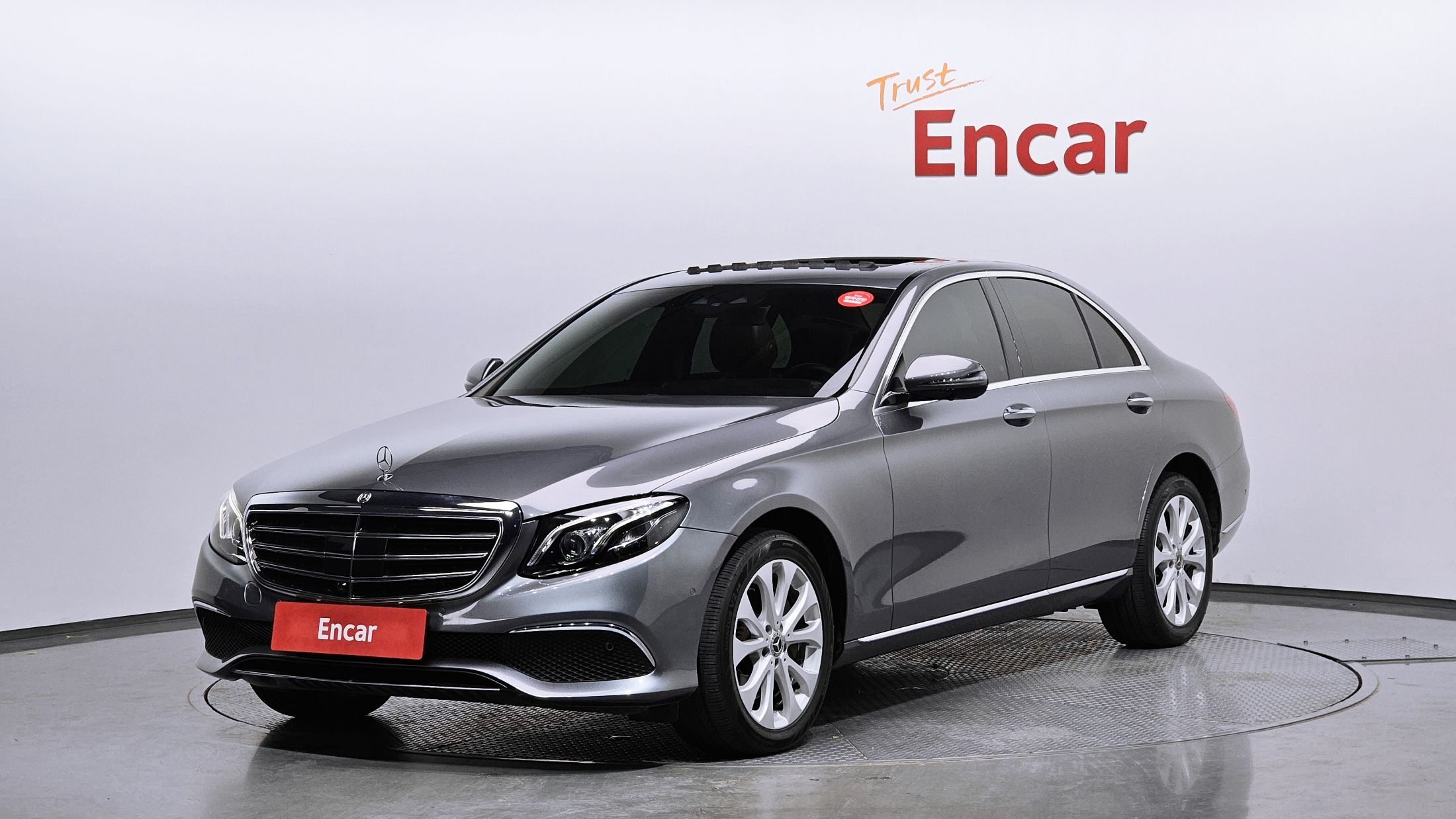 MERCEDES BENZ E-CLASS W213 2020