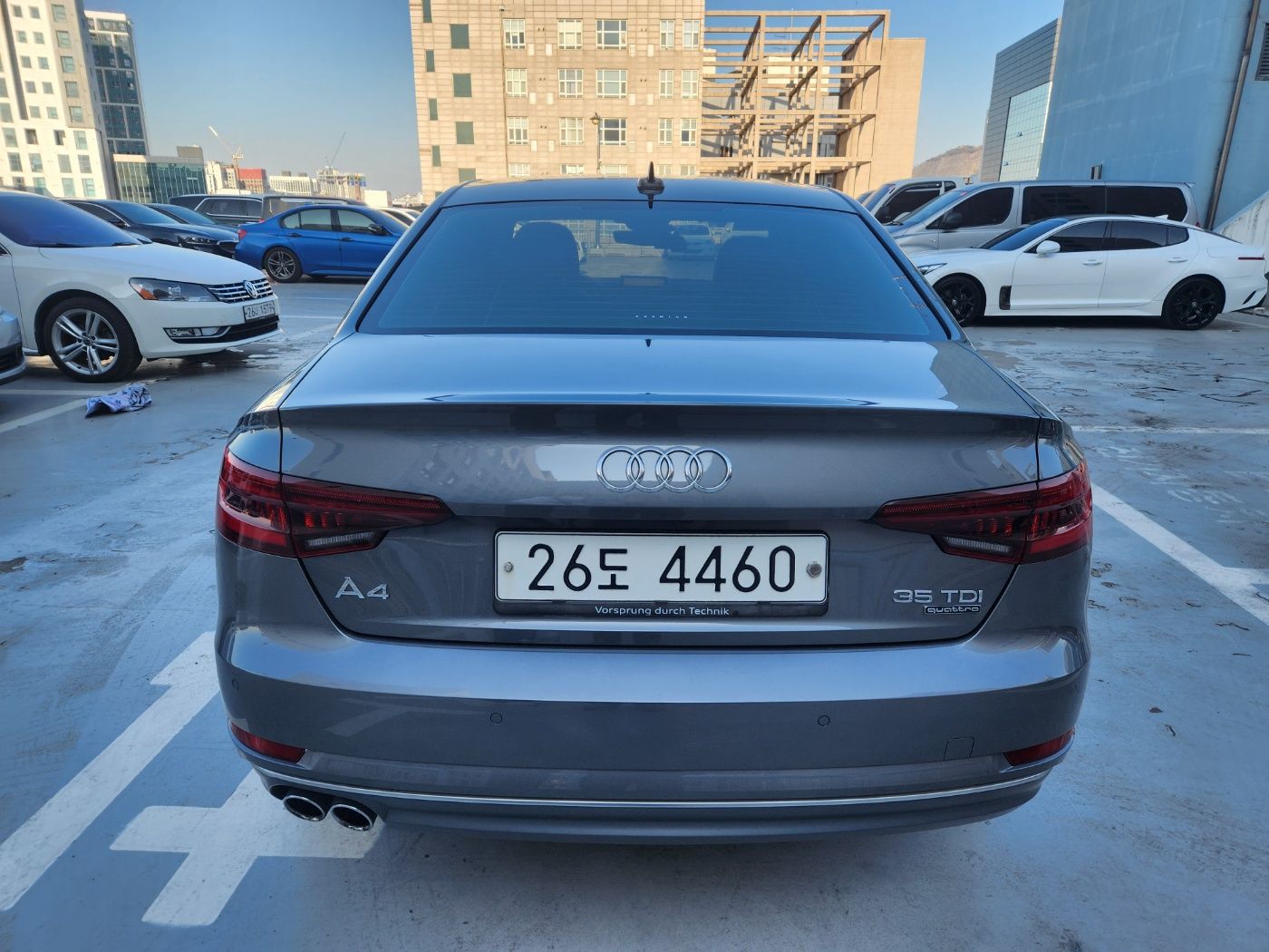 AUDI A4 B9 2018