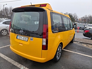 HYUNDAI STARIA 2022