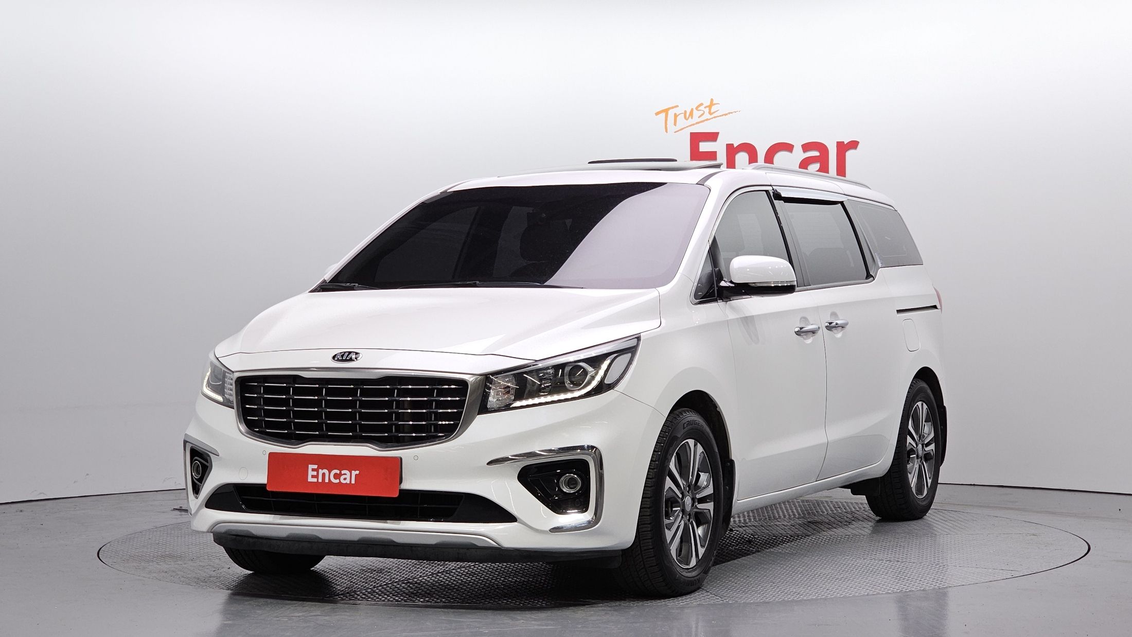 KIA CARNIVAL 2018