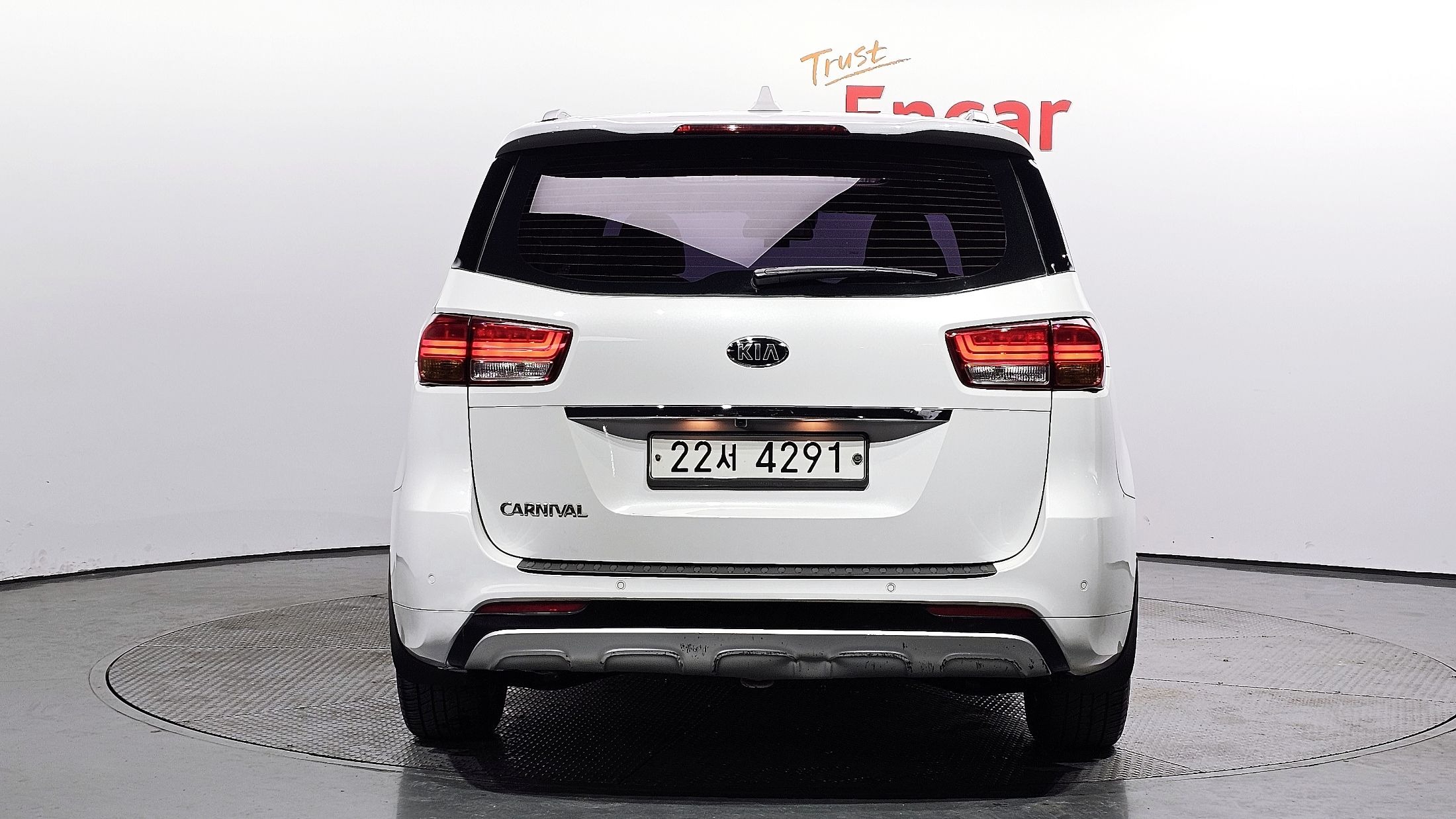 KIA CARNIVAL 2014