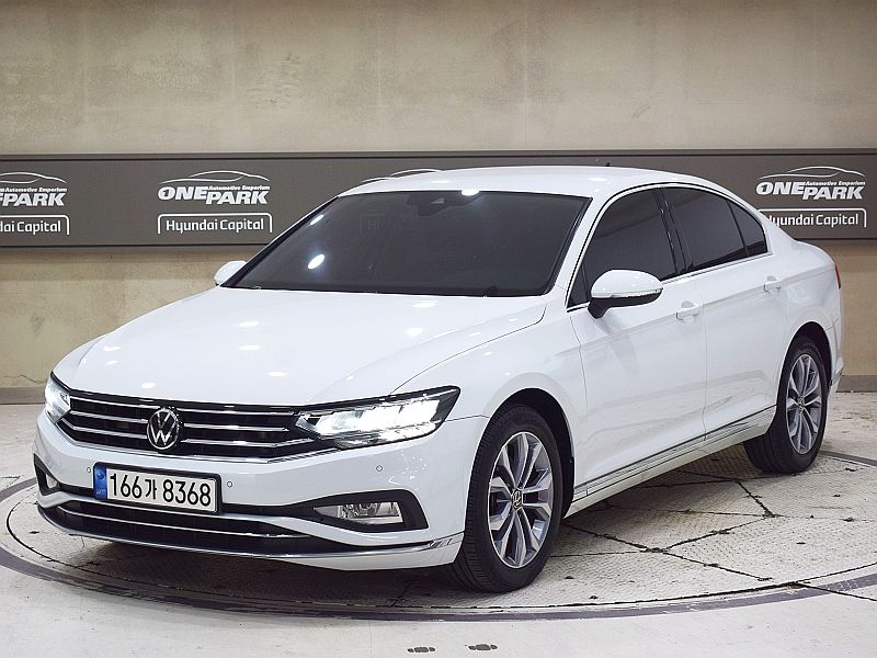 VOLKSWAGEN PASSAT GT B8 2022