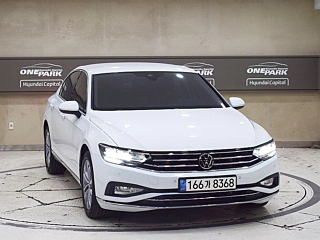 VOLKSWAGEN PASSAT GT B8 2022